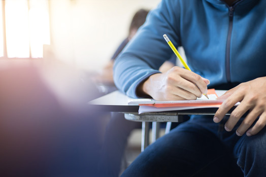 studente con quaderno